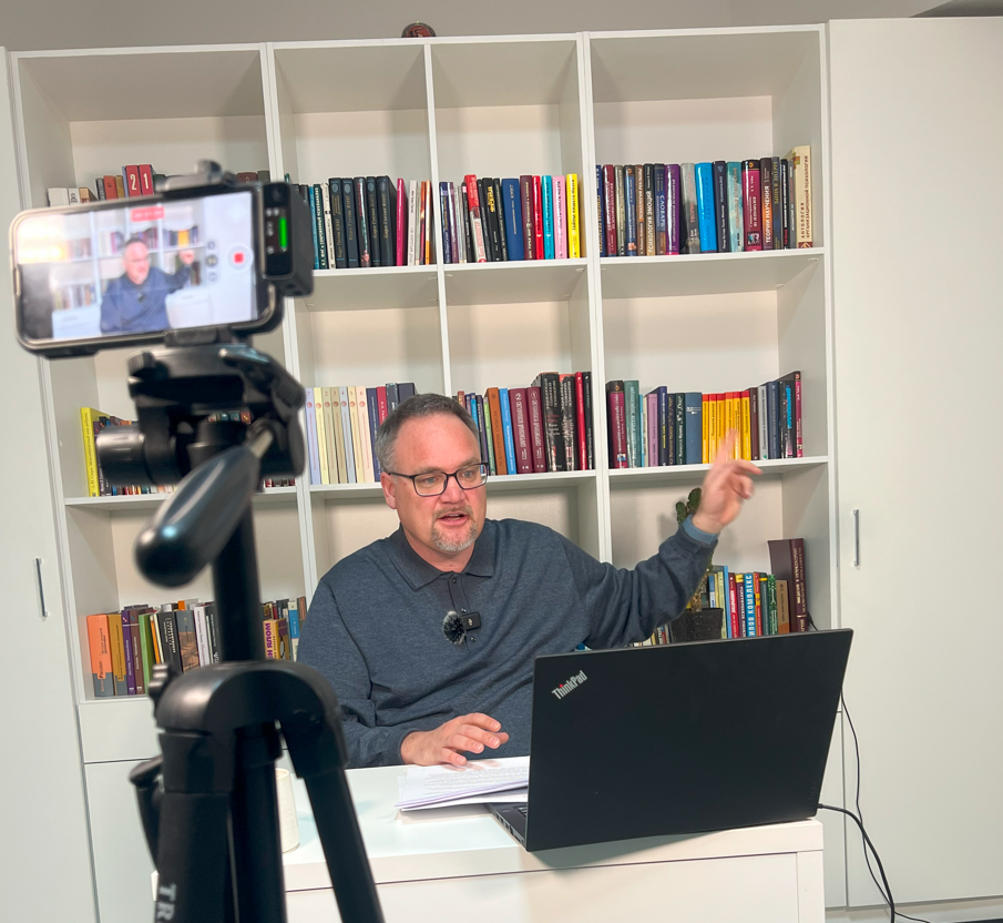 Виктор Марченко